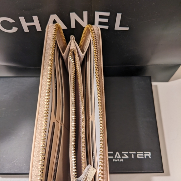 SOLD 💯 Lancaster Paris Nude Zipper Wallet NIB $240 - Picture 12 of 16